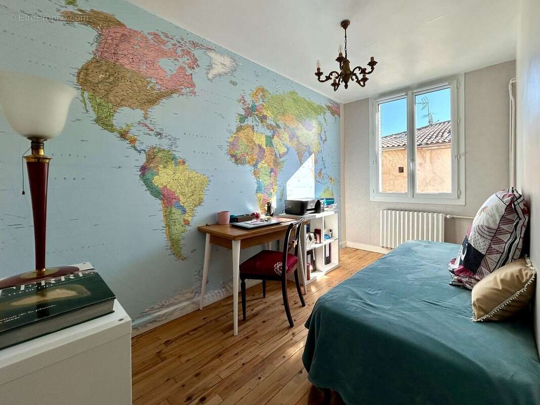 Appartement à BOURG-DE-PEAGE