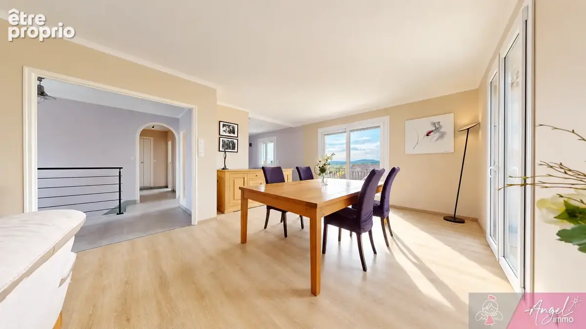 Maison lumineuse à Orchamps, 919 m2 de terrain, terrain clôturé - photo 6