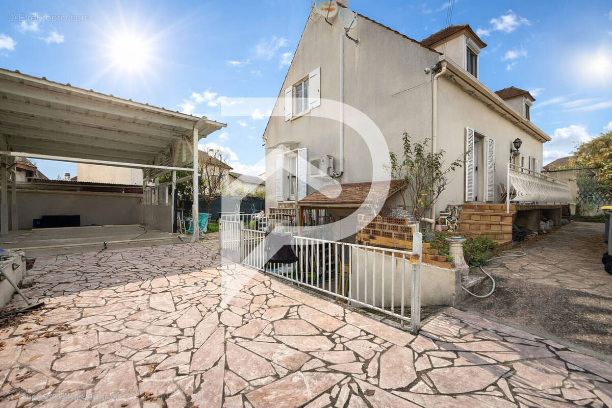 Maison à VILLEPINTE