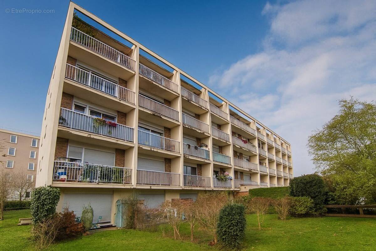 Appartement à MAISONS-ALFORT