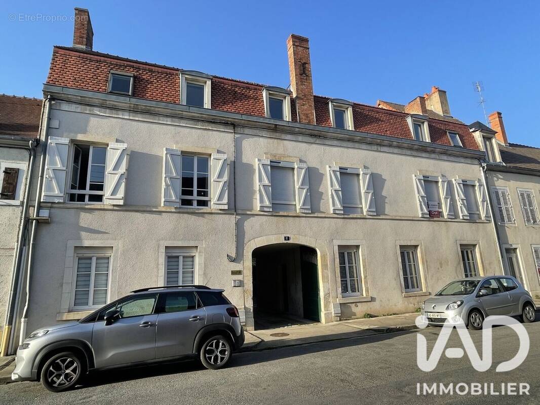Photo 1 - Appartement à SAINT-AMAND-MONTROND