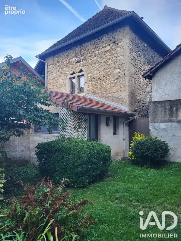 Photo 1 - Maison à SERRIERES-DE-BRIORD