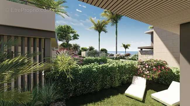 SAINTE-MAXIME –Appartement T3 vue mer, jardin et vaste terrasse à deux pas des plages - photo 2