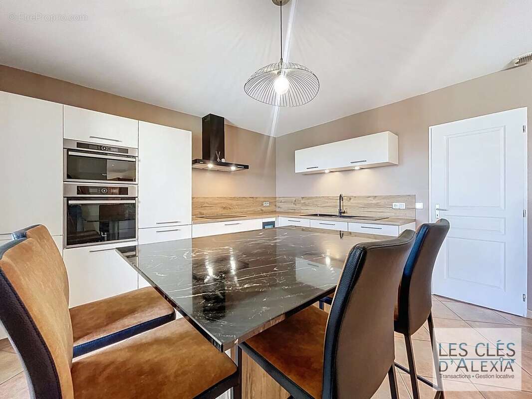 Maison à TUPIN-ET-SEMONS