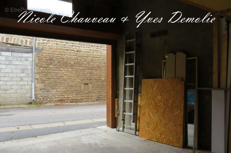 Maison à VERNET-LA-VARENNE