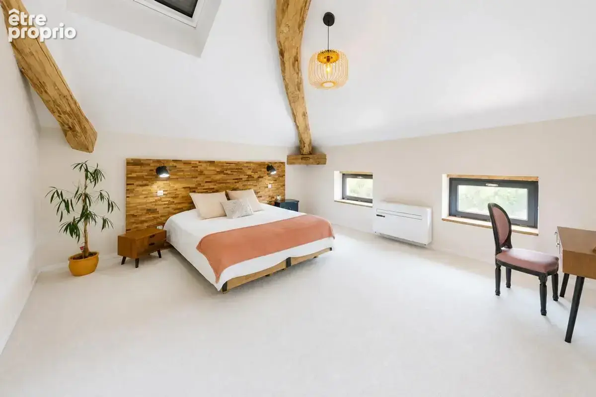 Maison de 9 pièces de 319 m² située à Bioule - photo 6