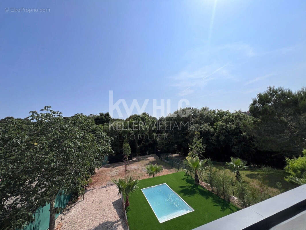 Maison 208 m² à Biot  - photo 6
