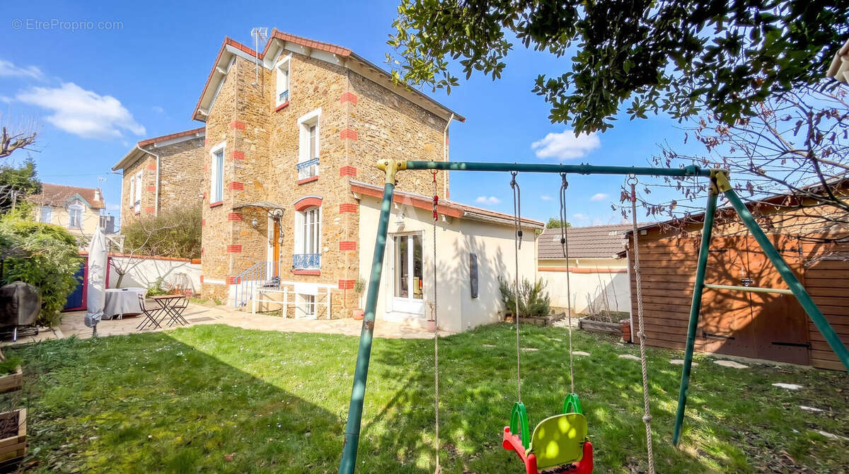 Maison à MONTGERON