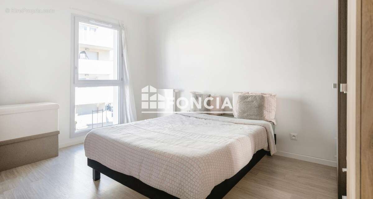 Appartement à SAINT-JEAN-DE-BRAYE