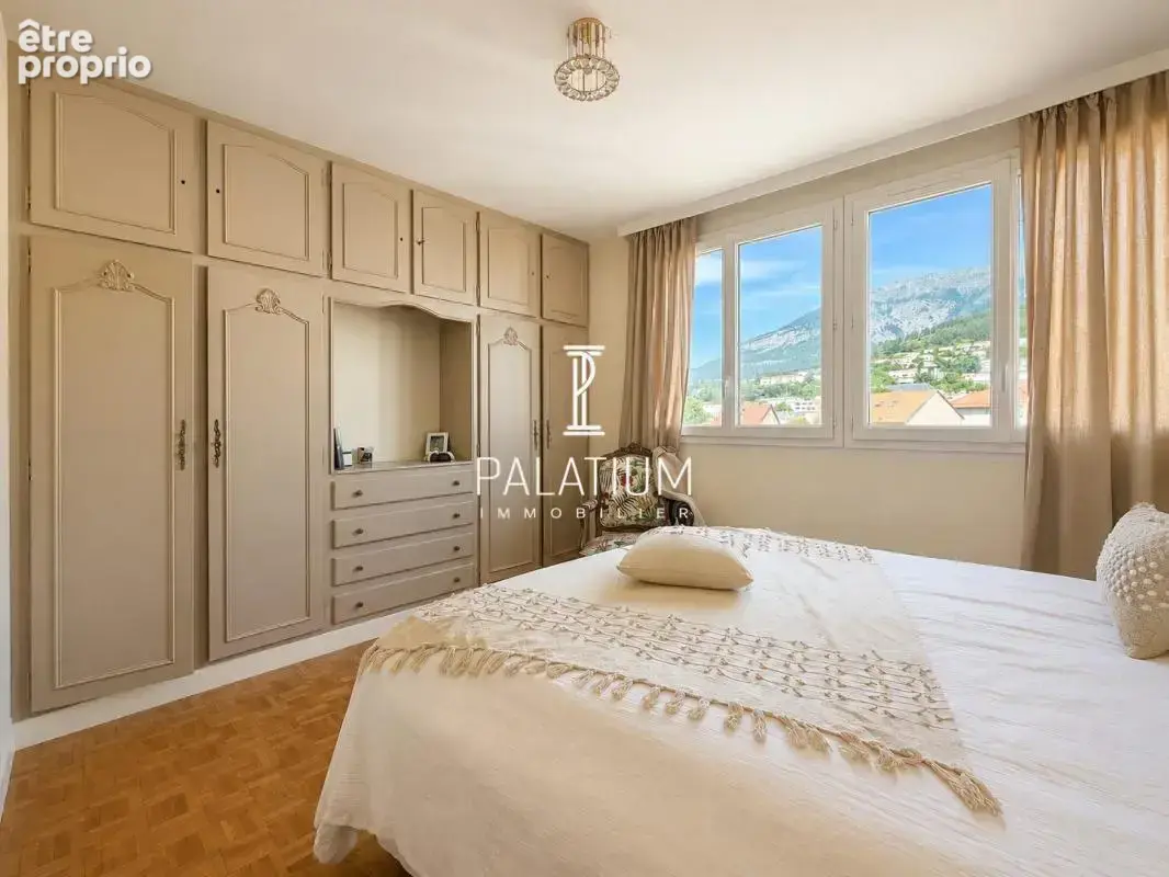 Magnifique appartement climatisé et rénové, en dernier étage - photo 9