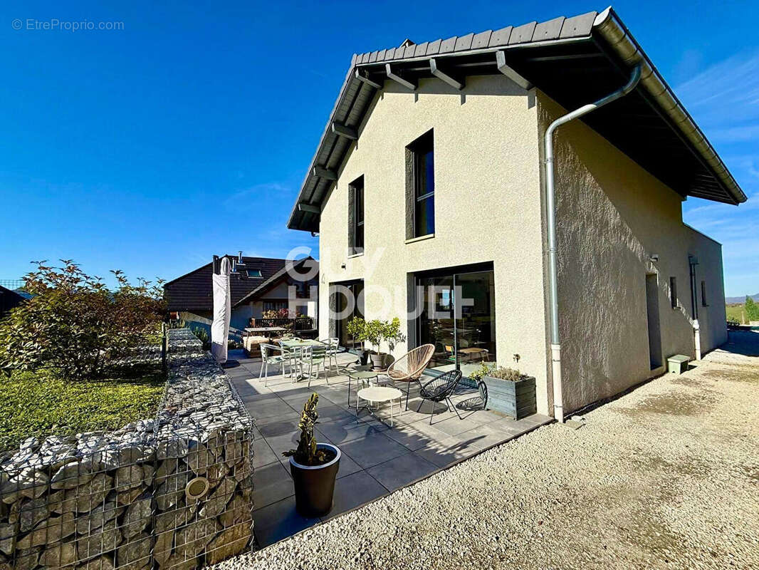 Maison à GRESY-SUR-AIX