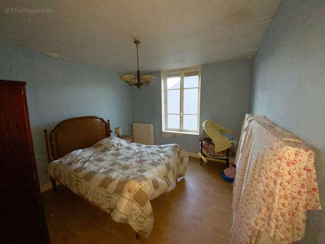 Maison à LE CREUSOT