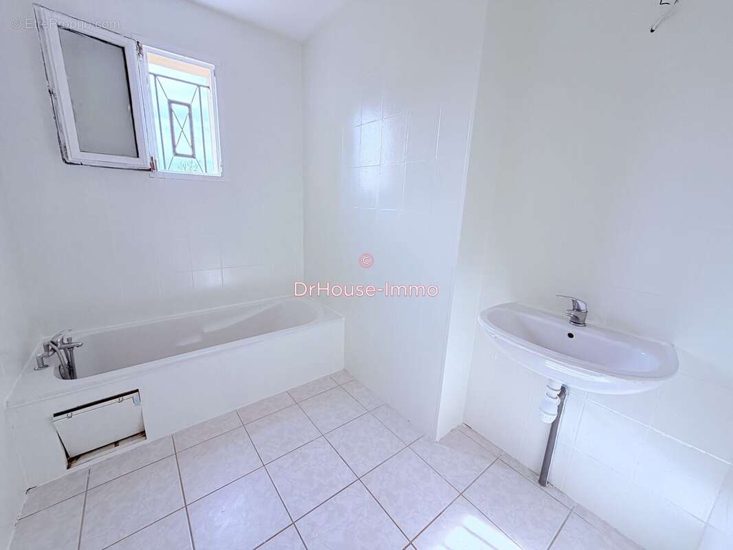 Maison 93 m² à Vertheuil  - photo 5