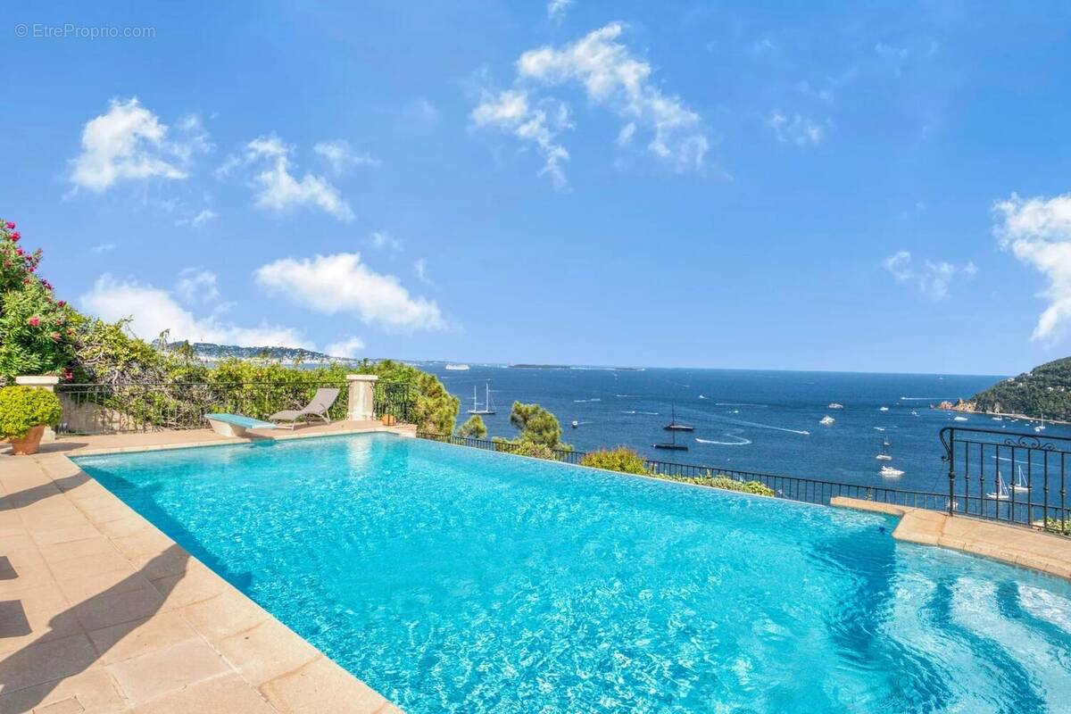 Maison à THEOULE-SUR-MER