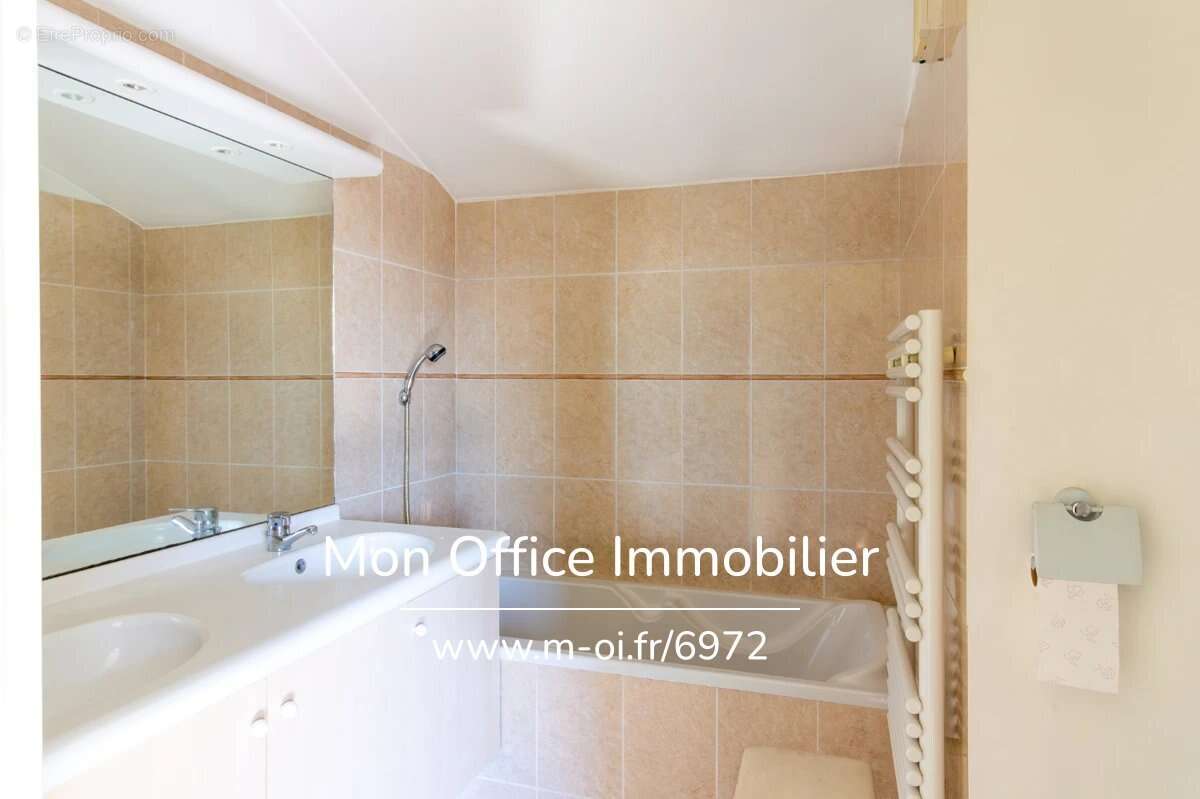 Appartement à MARSEILLE-11E