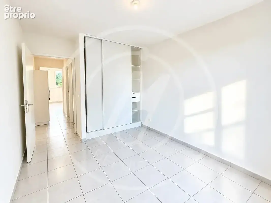A VENDRE 209 677 € Appartement * 3 pièces * 71 m² * 97122 BAIE MAHAULT * - photo 3