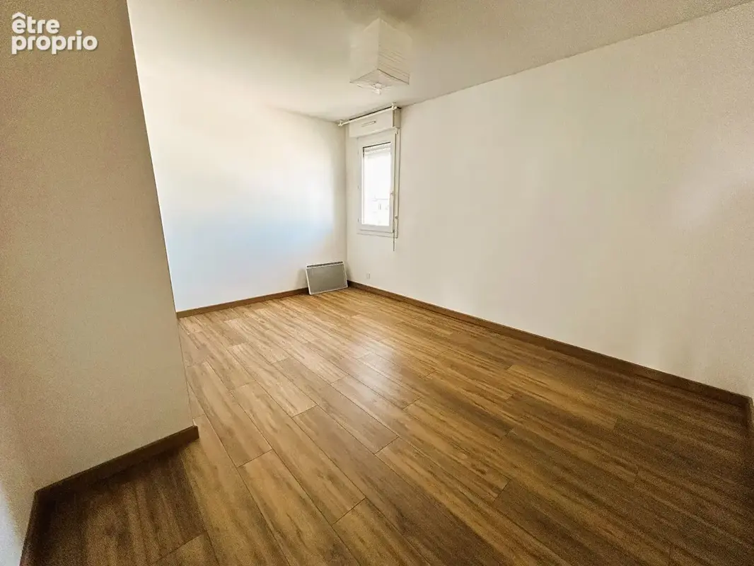 BLAGNAC - Vaste T3 lumineux de 86 m²  climatisé - Dernier étage avec balcon et vue dégagée - photo 14