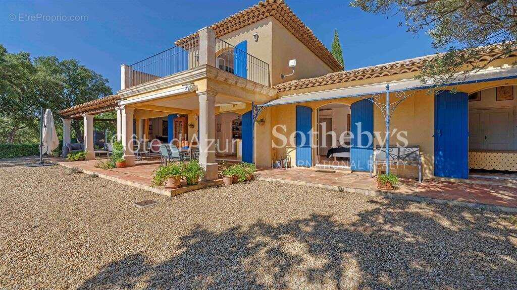 Maison à PLAN-DE-LA-TOUR