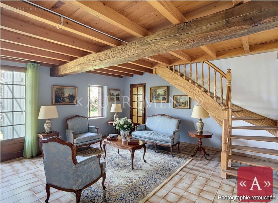 Maison à SAINT-SULPICE