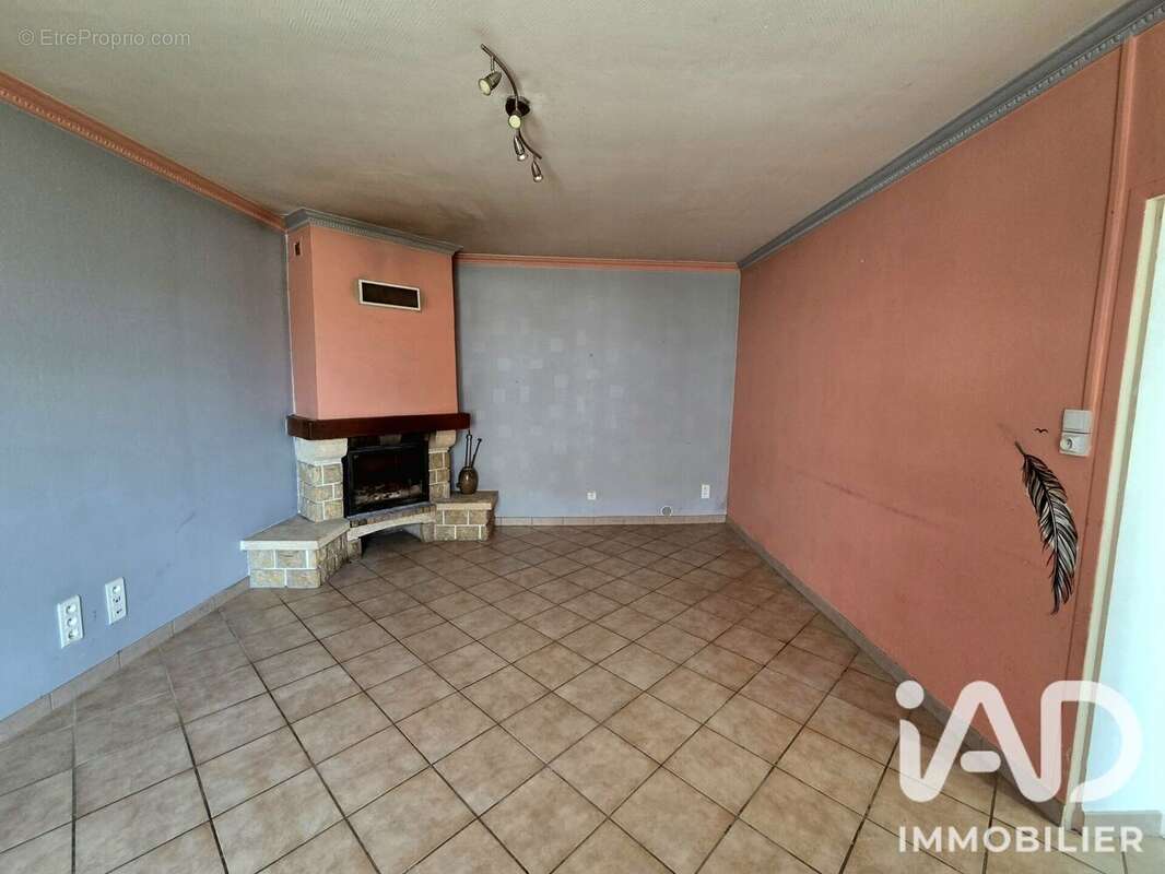 Maison 90 m² à Feniers  - photo 2