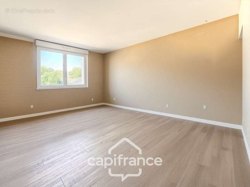 Maison de 90m² avec studio indépendant à LAVEYRON (26) - photo 9