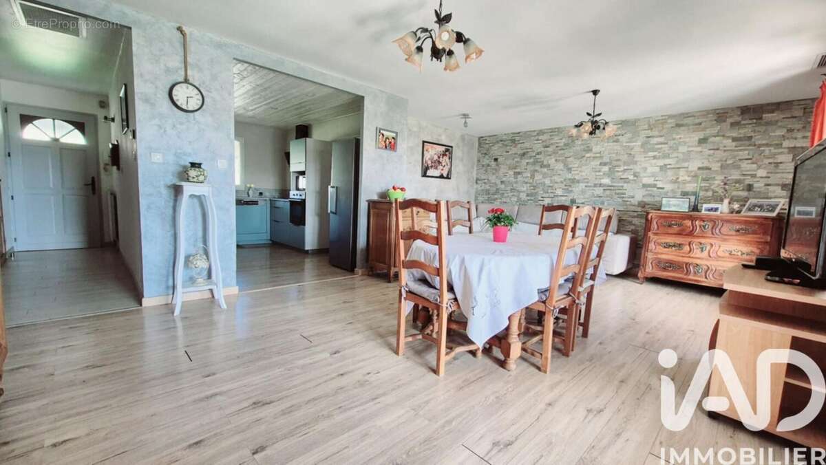 Photo 3 - Maison à LEGUEVIN