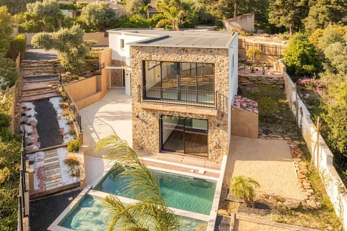 Maison Neuve Vue Dégagée Saint Cyr sur Mer - photo 31