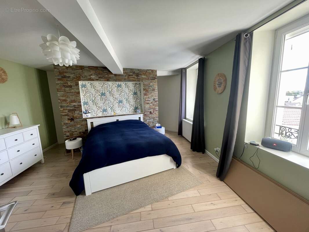 Maison à CHARLEVILLE-MEZIERES