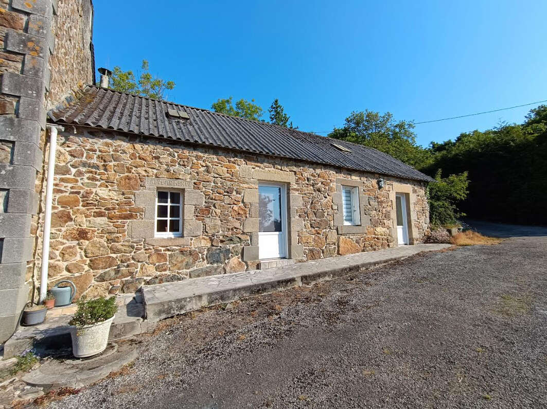 Maison à ARGOL