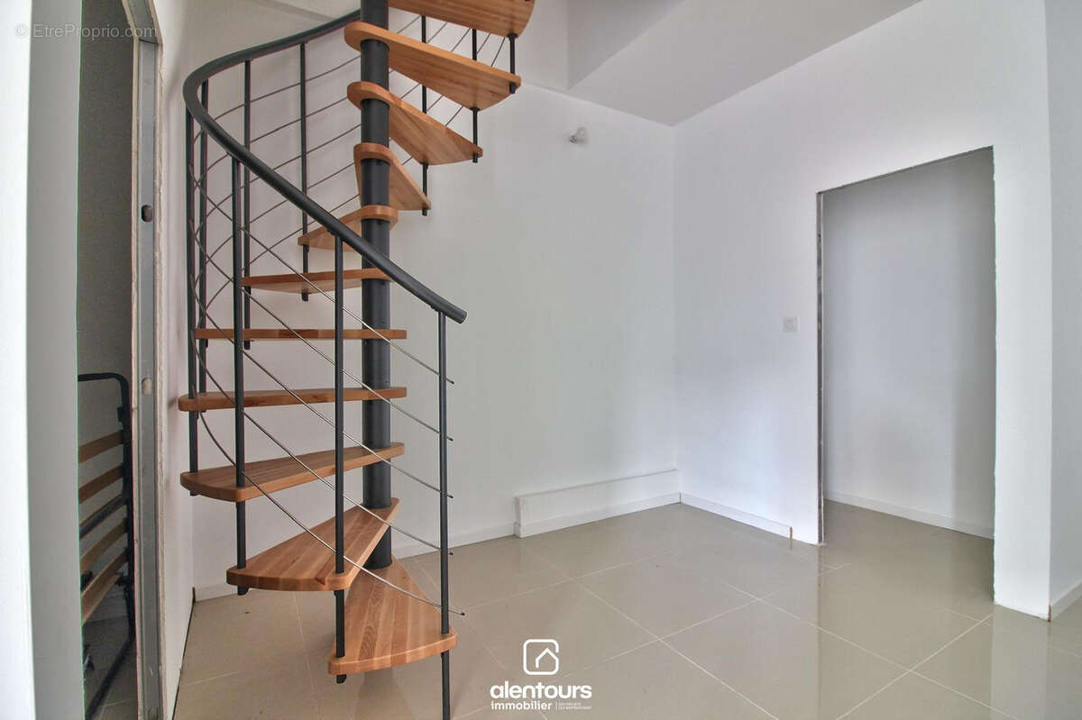 Maison 4 pièce(s) extérieur parking - photo 8