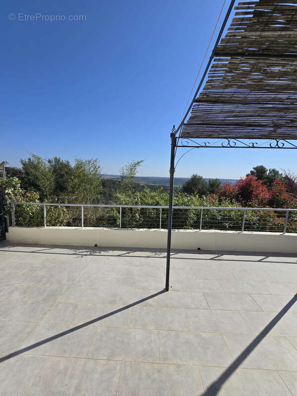 Appartement à COMBAILLAUX