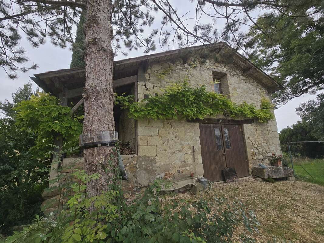Maison à LAUZUN