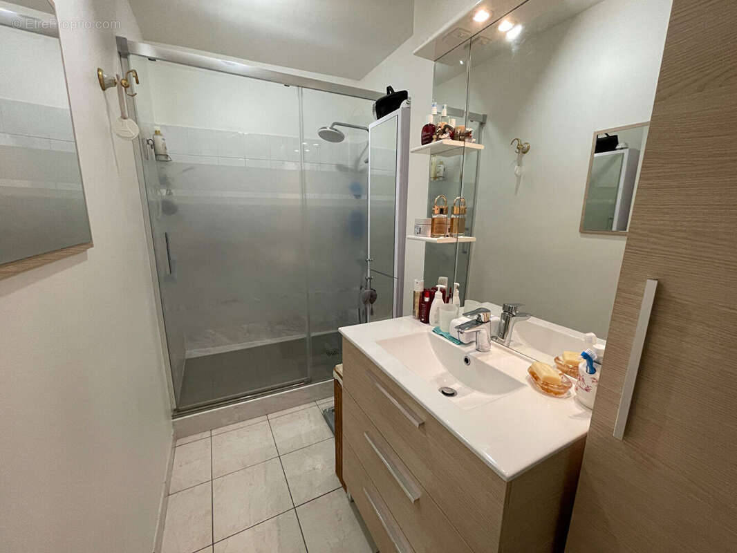 Appartement à LAMORLAYE