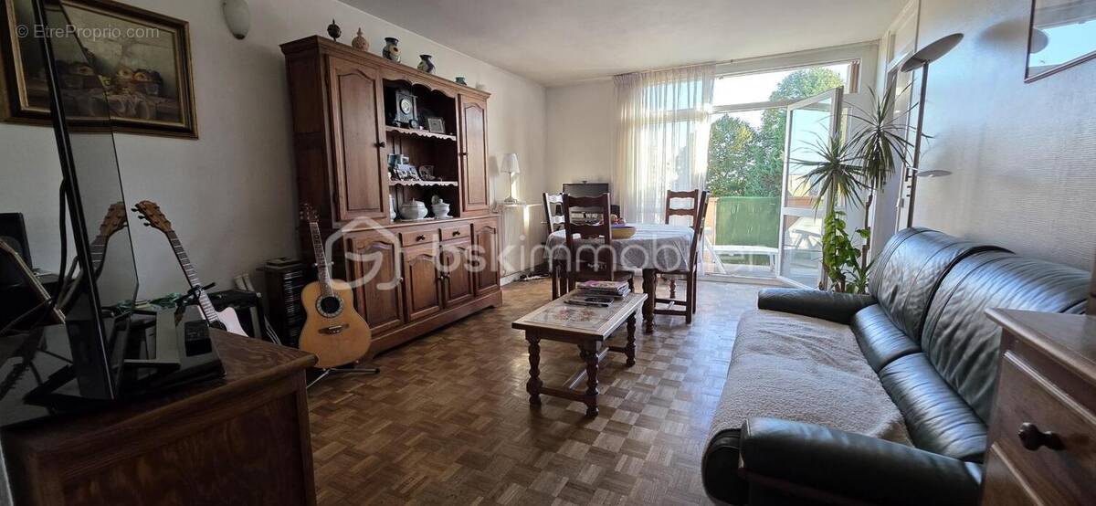 Appartement à CORBEIL-ESSONNES