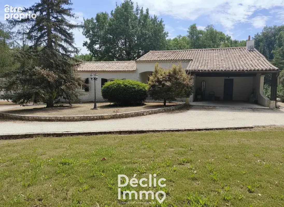 Maison familiale de 156 m² avec dépendance pro sur 2700 m² de terrain MAGNAC SUR TOUVRE - photo 3