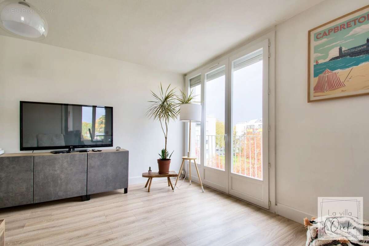 Appartement à VILLENAVE-D'ORNON
