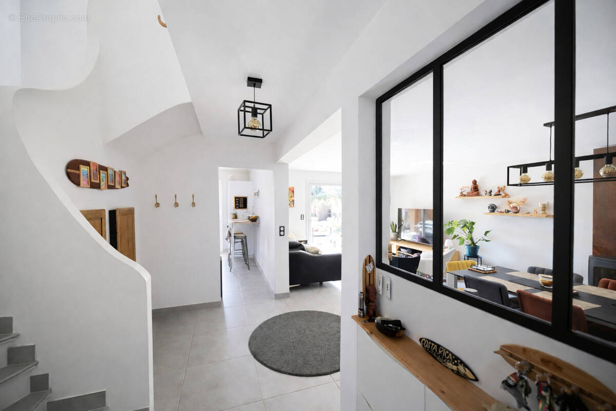 Maison à MOUANS-SARTOUX