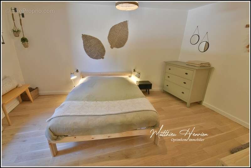 Maison à SYLVAINS-LES-MOULINS