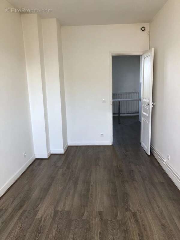 Appartement à SARTROUVILLE