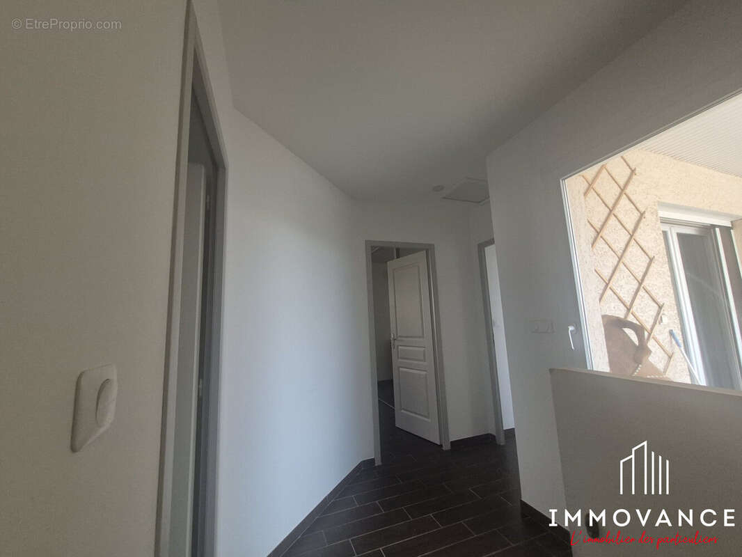 Maison 110 m² à Meze  - photo 9