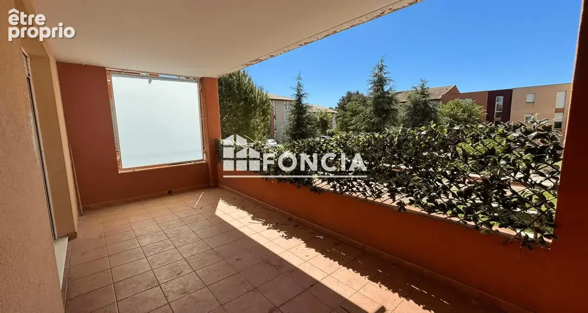 A vendre-CARPENTRAS Beau T4 avec terrasse et garage - photo 2