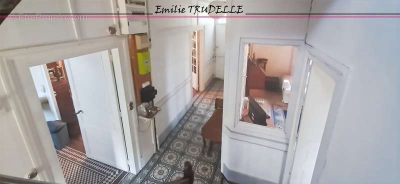 Maison à LA CHARTRE-SUR-LE-LOIR