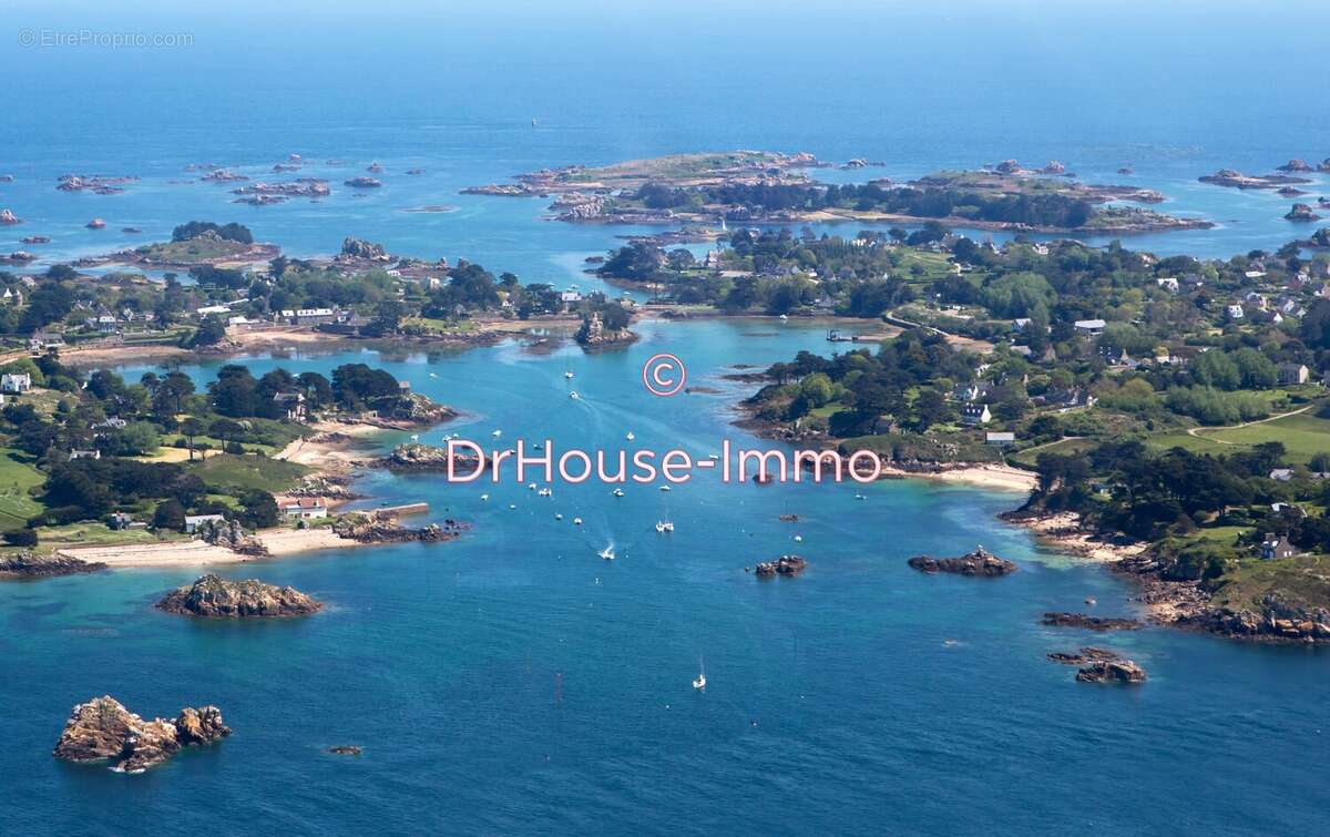 Parking à PLOUBAZLANEC