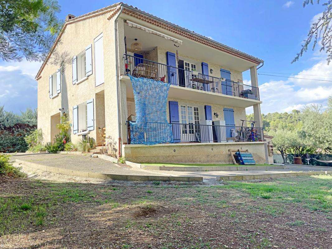 Maison à GREOUX-LES-BAINS