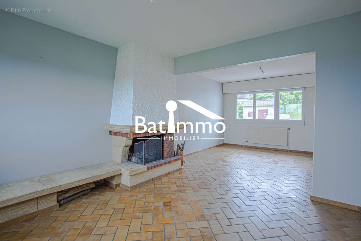 Maison à ROZERIEULLES