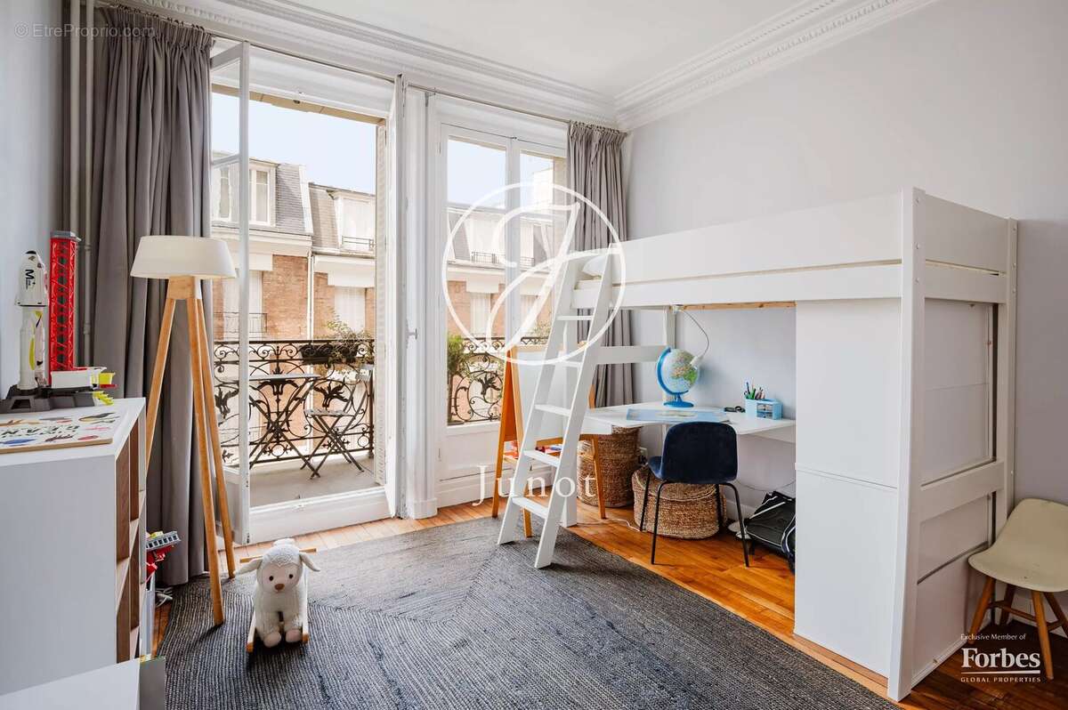Paris 16e - JASMIN - Appartement - 4 pièces - 89,20m² Carrez - 2 chambres - Balcon - Vue ciel - photo 15
