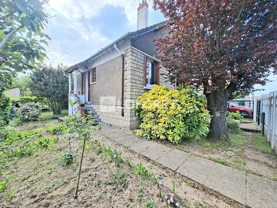 Maison à CONFLANS-SAINTE-HONORINE