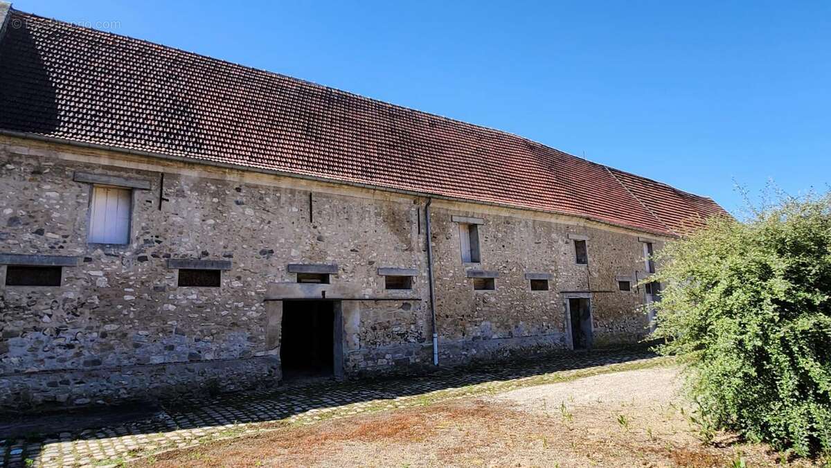 Maison à CHEVREVILLE