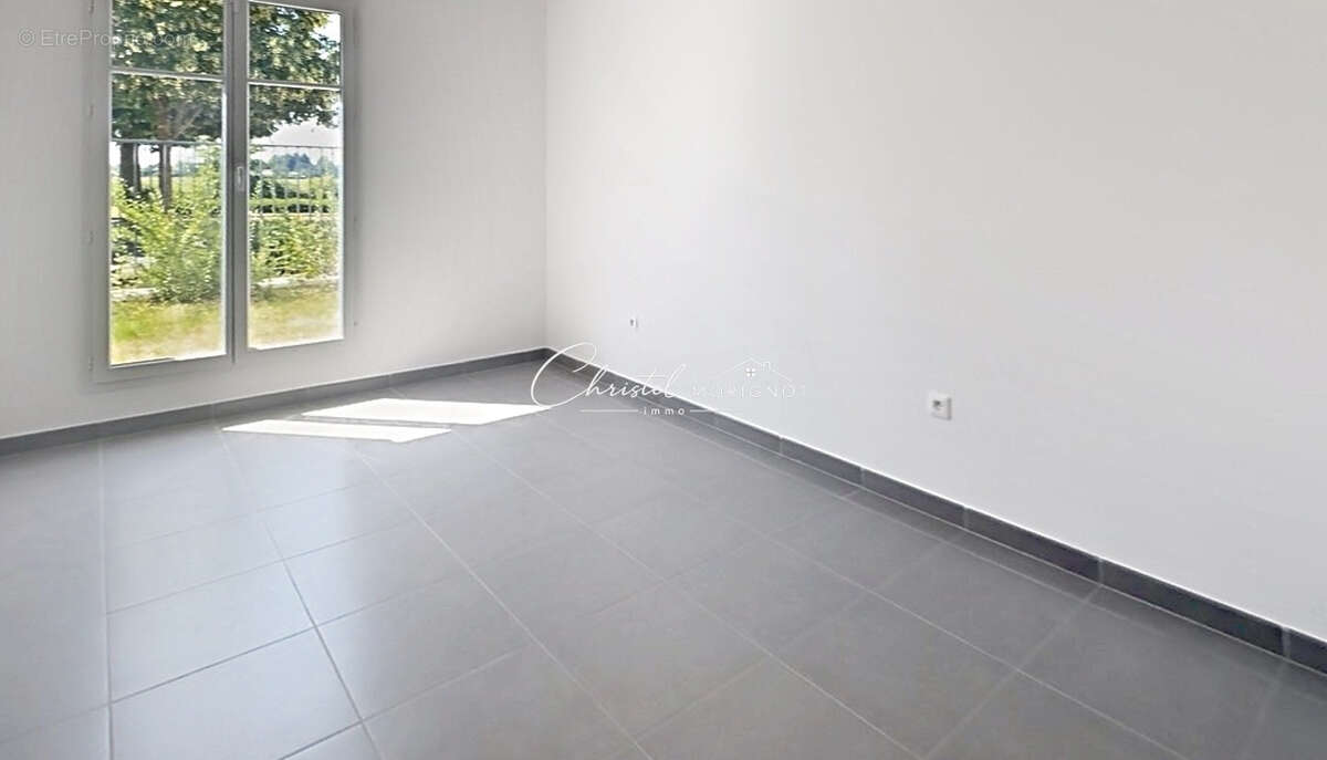 Appartement à SERRIS