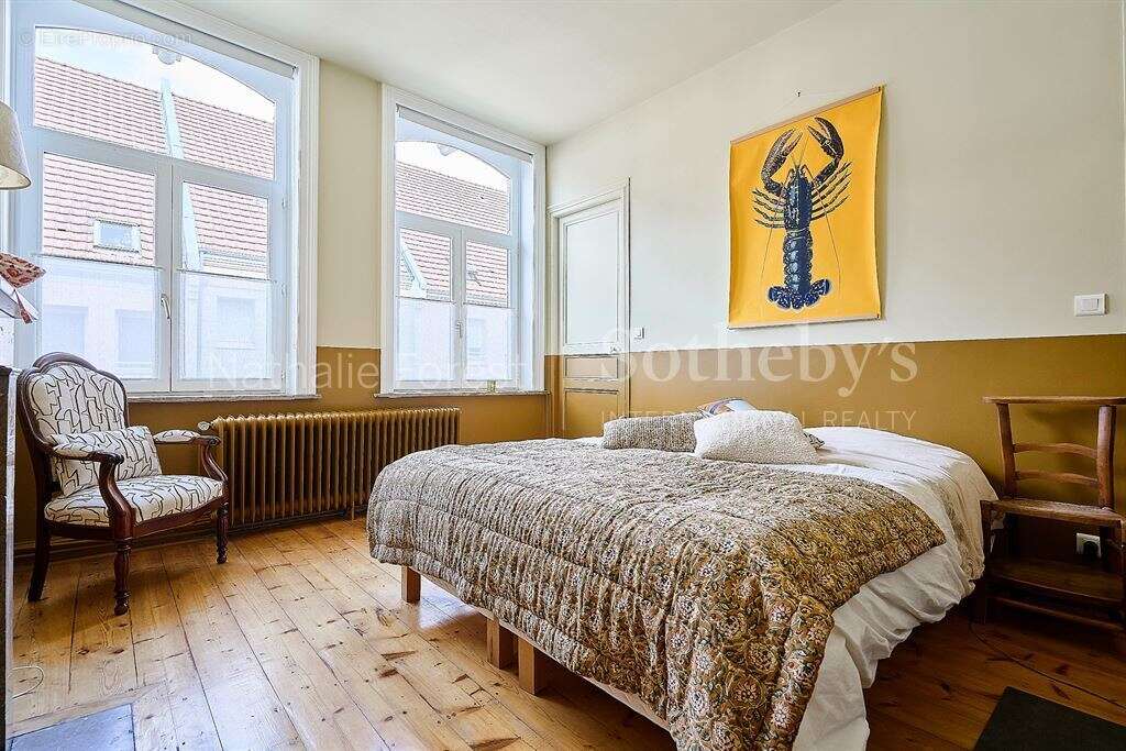Maison 200 m² à Lille  - photo 13